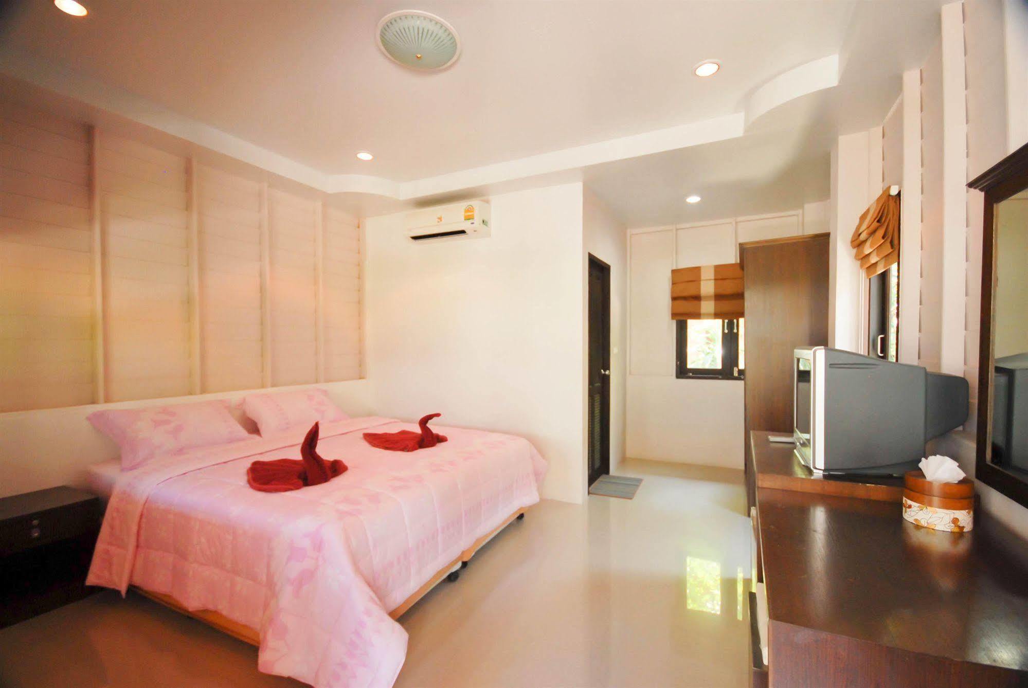Haad Yao Bungalows Bagian luar foto